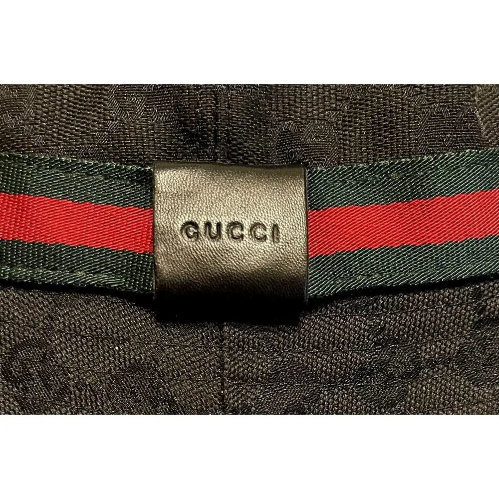 $695 Gucci Black Cotton Blend 90's Throwback Bucket Hat Size M